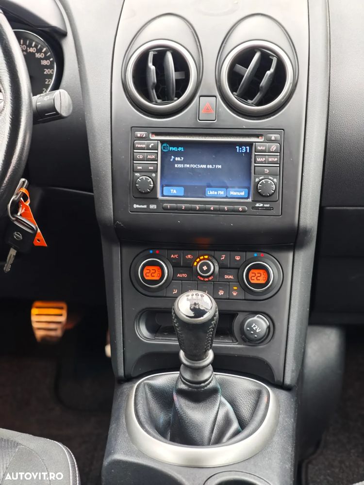 Nissan Qashqai 1.5 DCI DPF visia ECO - 13