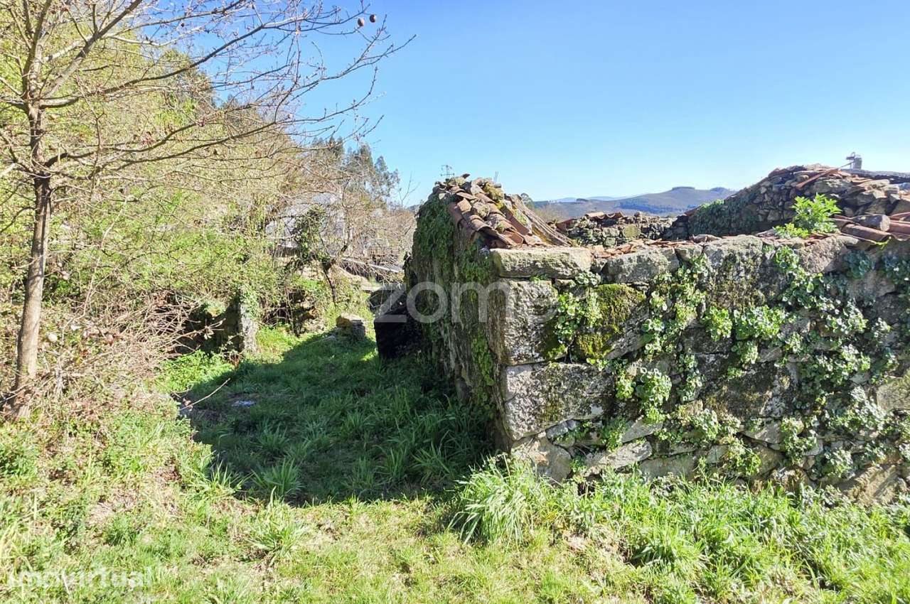Moradia para restauro - Ribeira do Neiva - Grande imagem: 5/10
