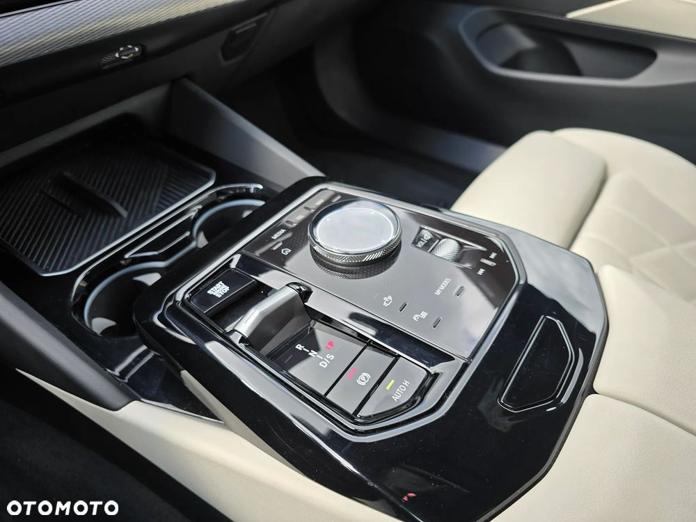 BMW Seria 5 520d xDrive - 20