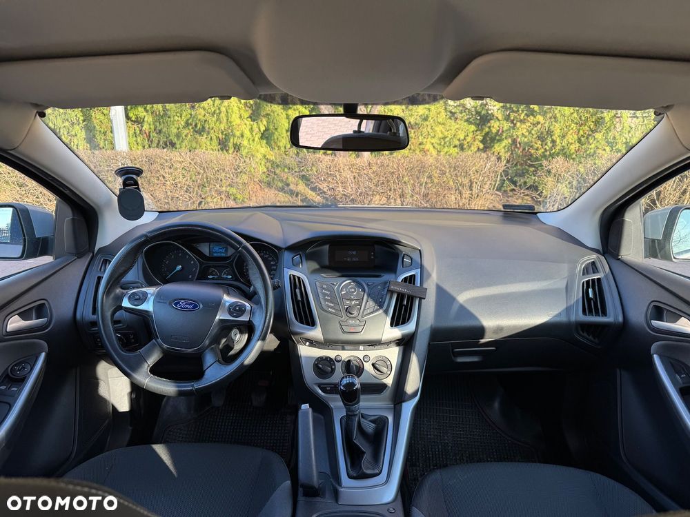 Ford Focus 1.6 Trend - 15