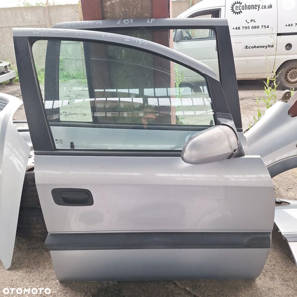 DRZWI LEWE PRAWE PRZOD OPEL ZAFIRA A Z151 - 2