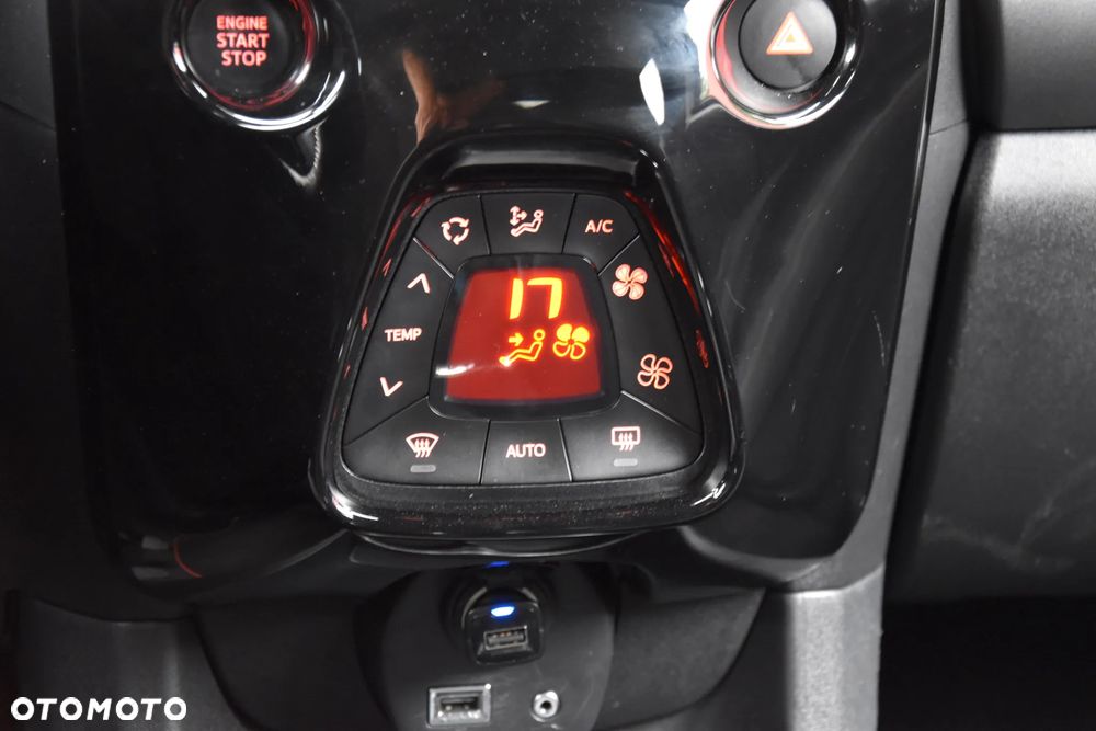 Toyota Aygo x-play club - 28
