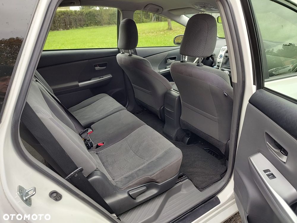 Toyota Prius - 10