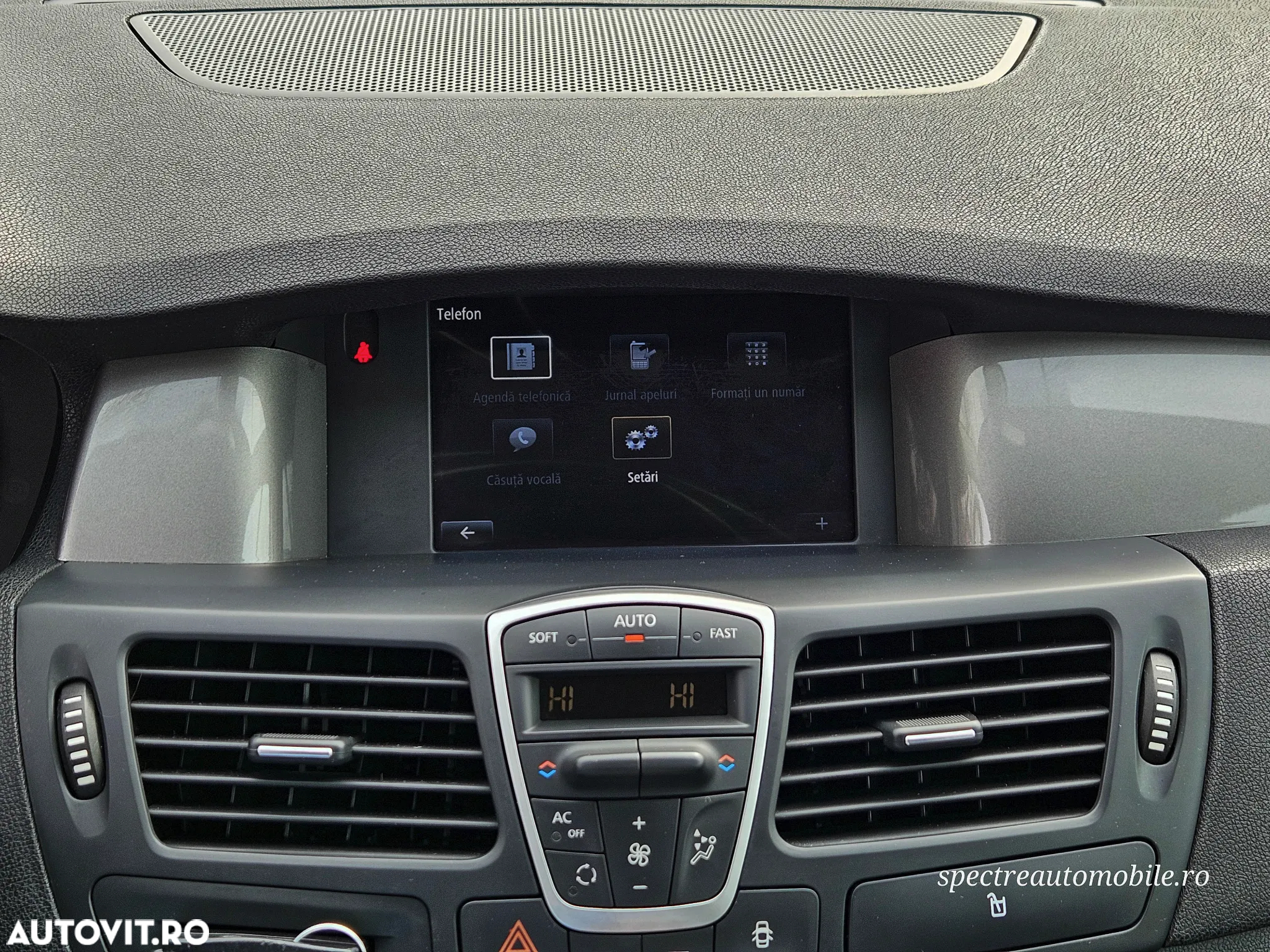 Renault Laguna dCi 110 FAP Limited - 24
