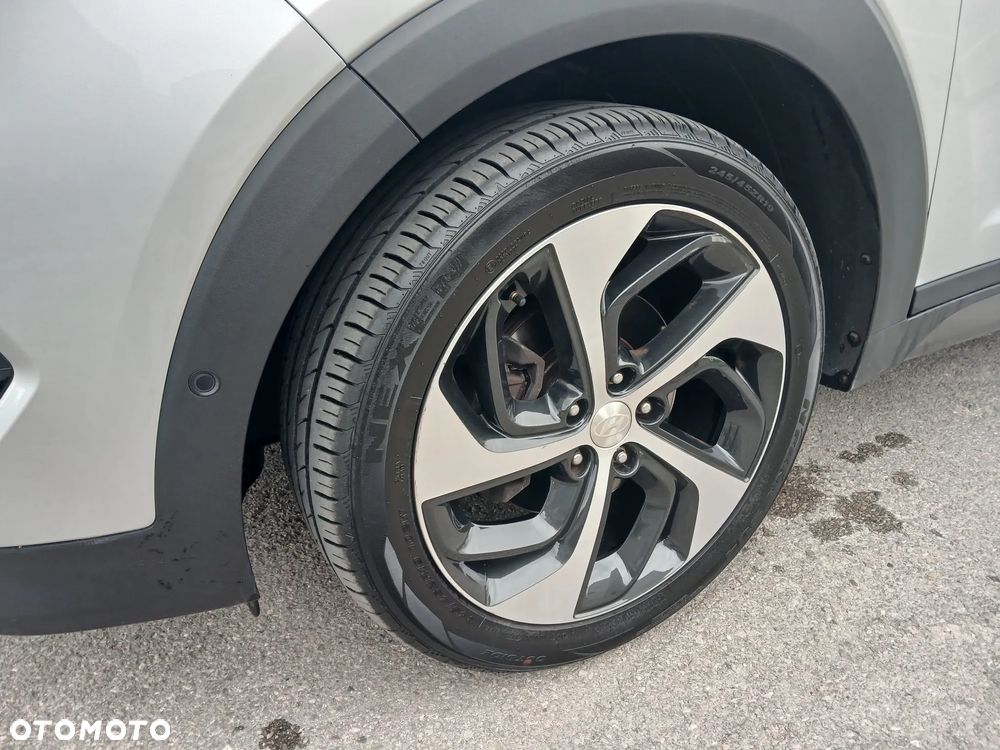 Hyundai Tucson 2.0 CRDI 4WD Automatik Premium - 8