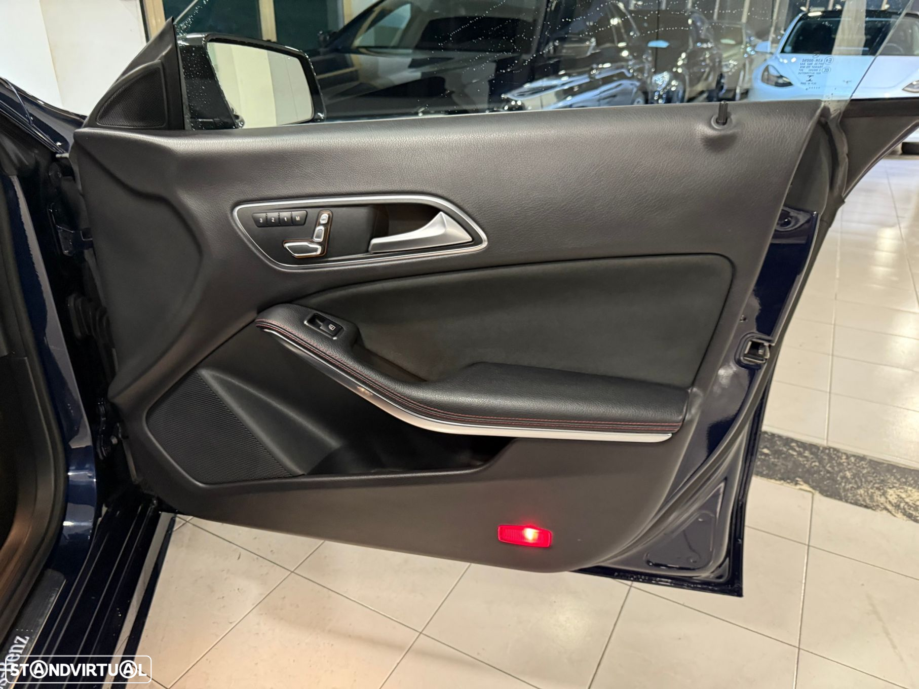 Mercedes-Benz CLA 220 Shooting Brake d 4Matic 7G-DCT AMG Line - 36