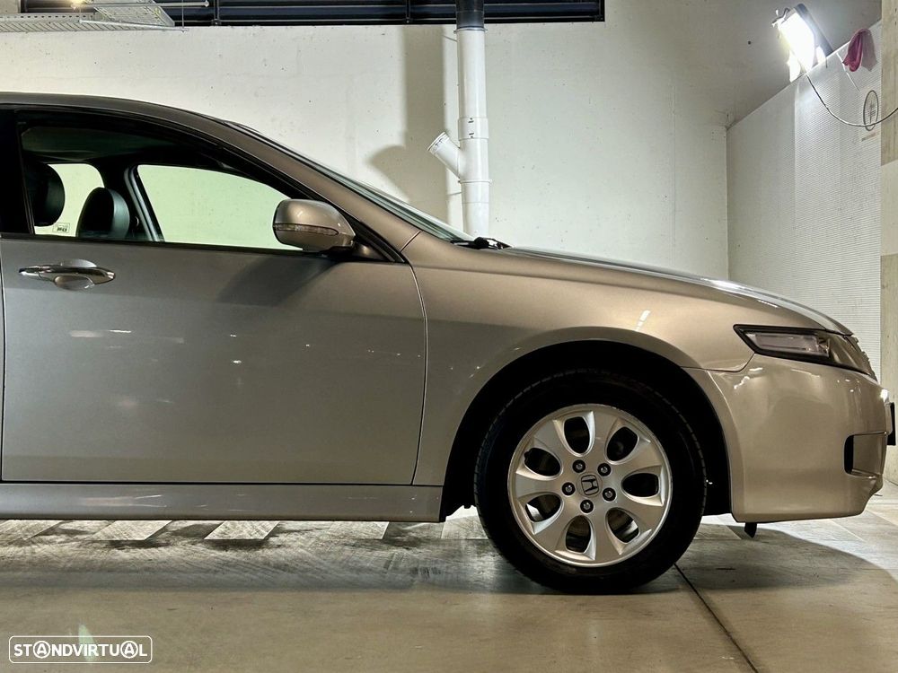 Honda Accord 2.0 Sport - 13