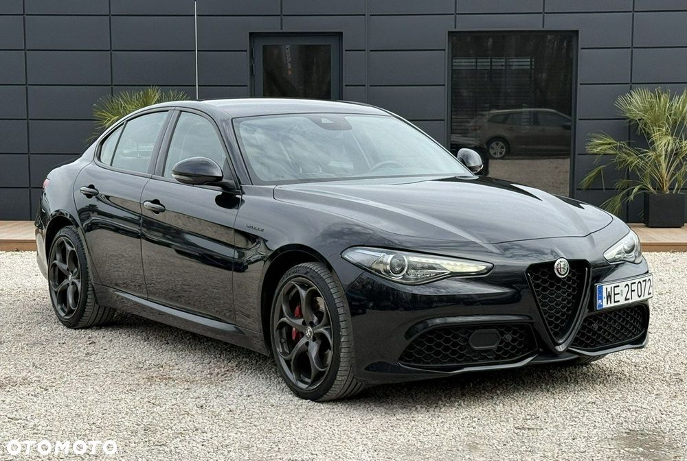 Alfa Romeo Giulia - 1