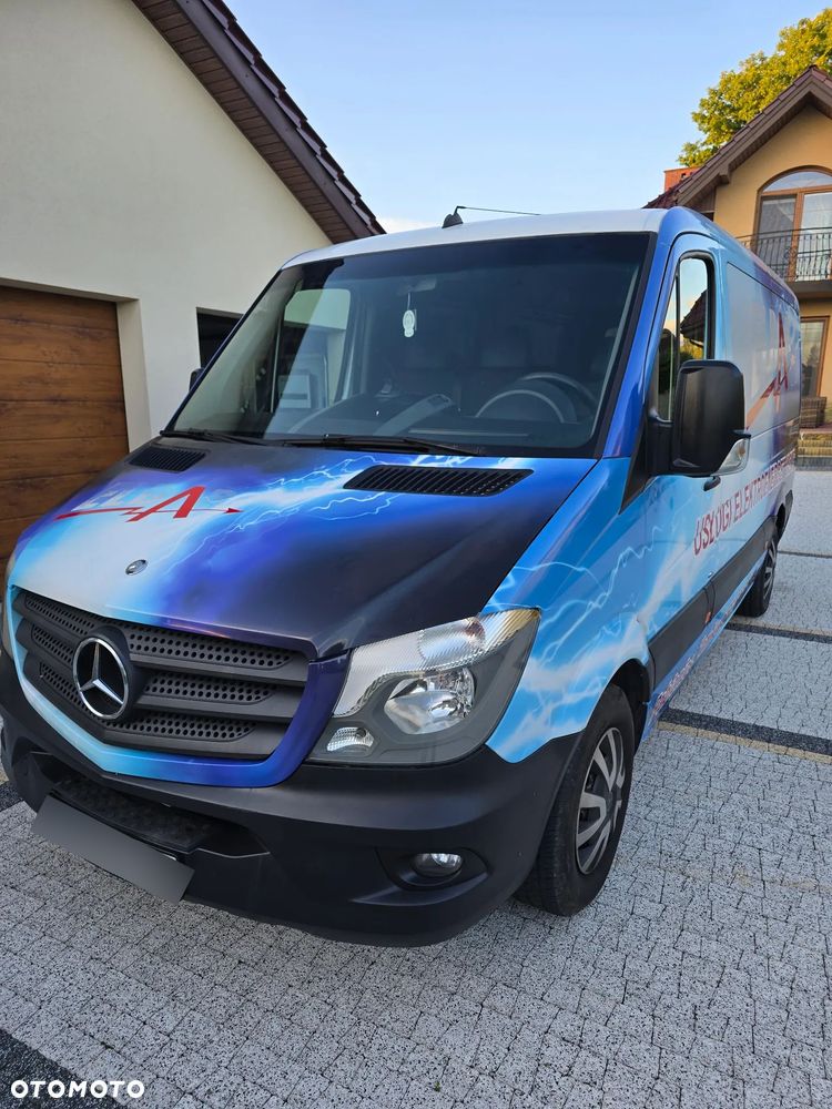 Mercedes-Benz Sprinter - 2