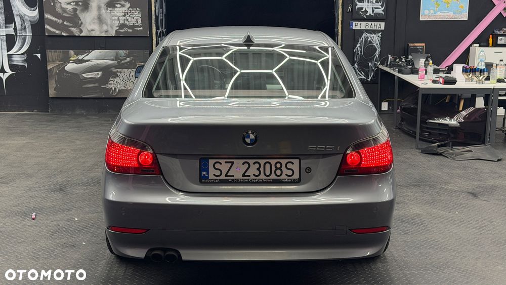 BMW Seria 5 525i - 7