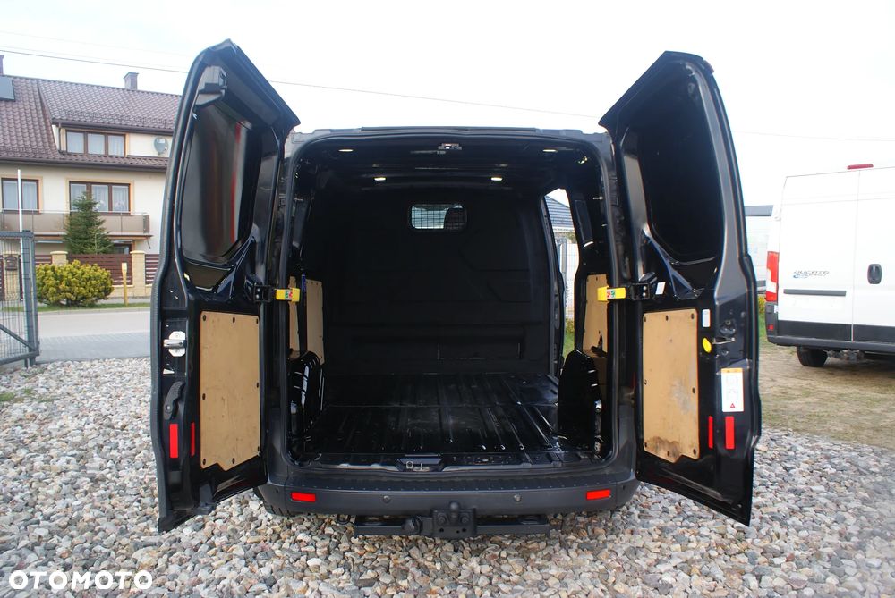 Ford Transit Custom - 8