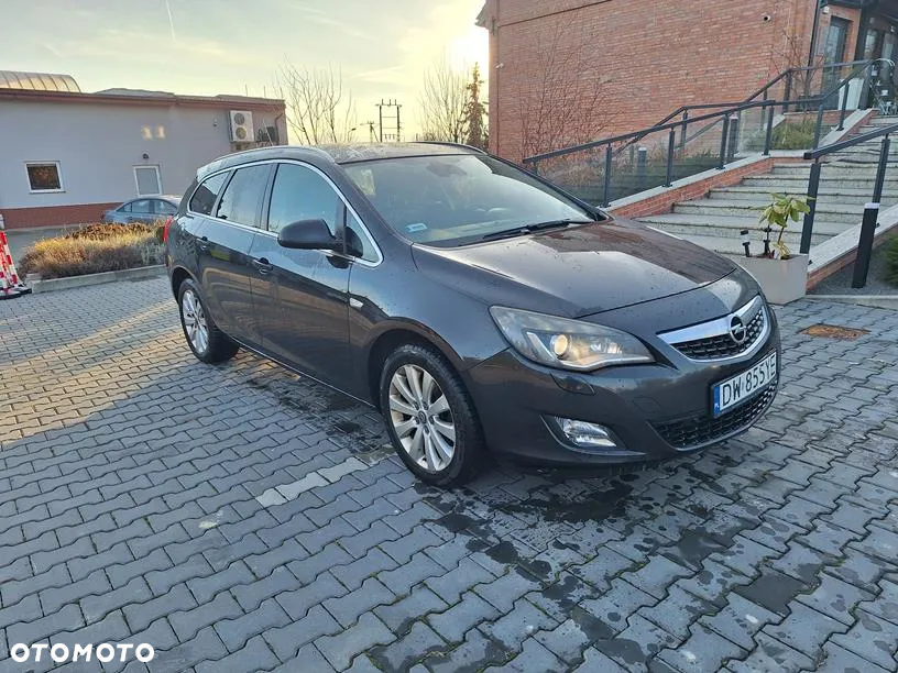 Opel Astra IV 2.0 CDTI Cosmo - 8