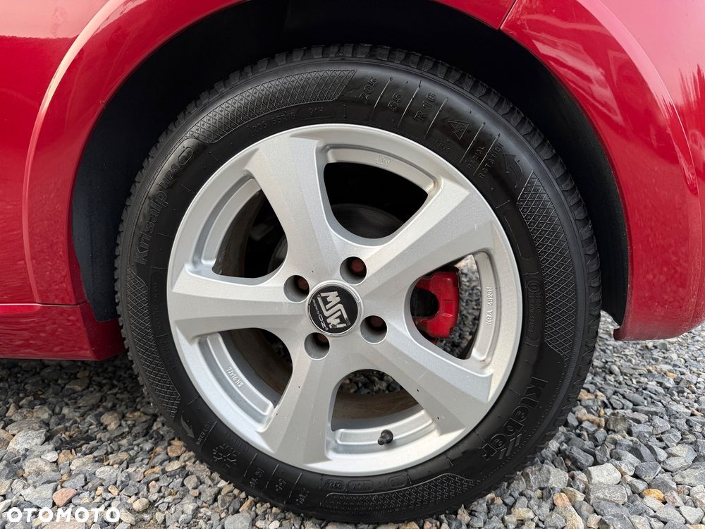 Peugeot 208 GTI 200 THP - 13