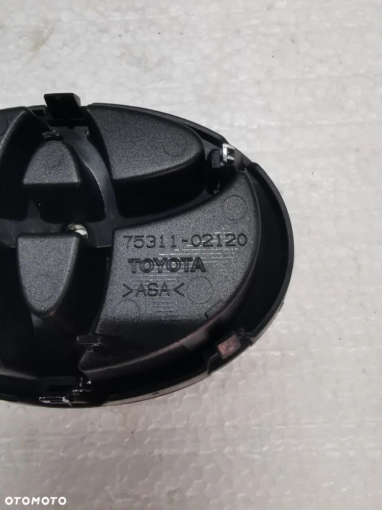 Toyota Corolla E12 logo znaczek 75311-02120 - 3