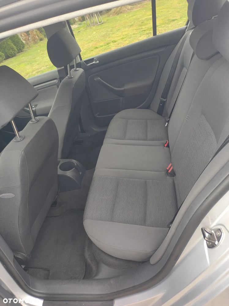 Volkswagen Golf - 17