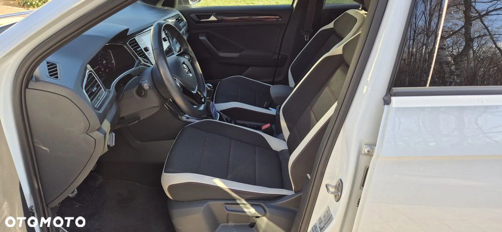 Volkswagen T-Roc 1.5 TSI ACT Premium - 8