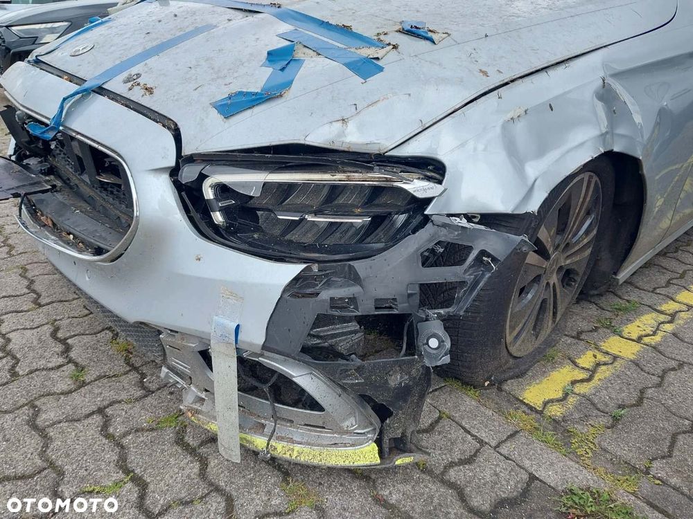Mercedes-Benz Klasa E 220 d 9G-TRONIC Avantgarde - 3