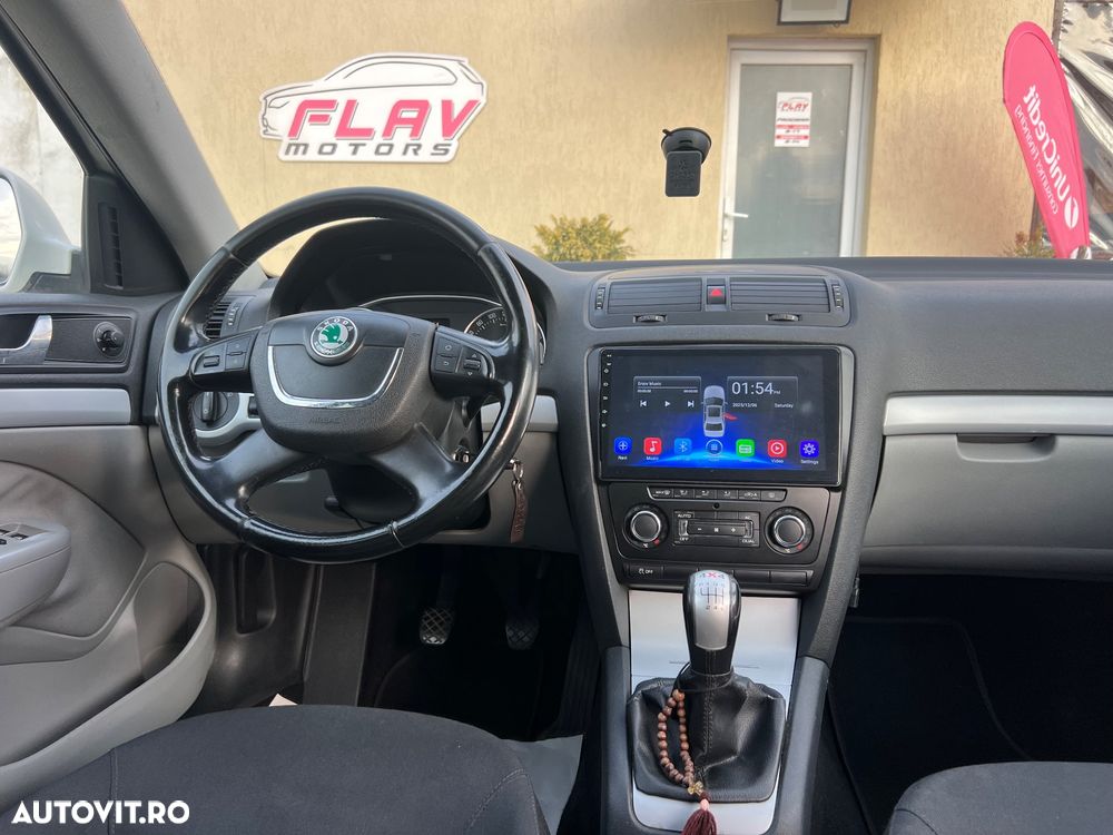 Skoda Octavia Combi 1.6 TDI DPF 4x4 Ambition - 8