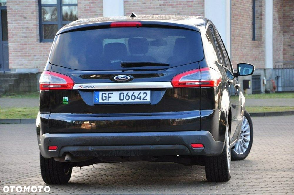 Ford S-Max 2.0 TDCi DPF Titanium X - 13