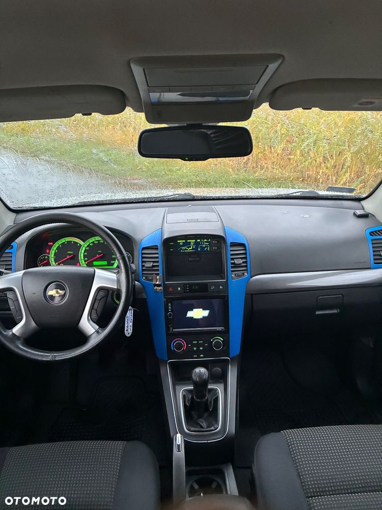 Chevrolet Captiva - 11