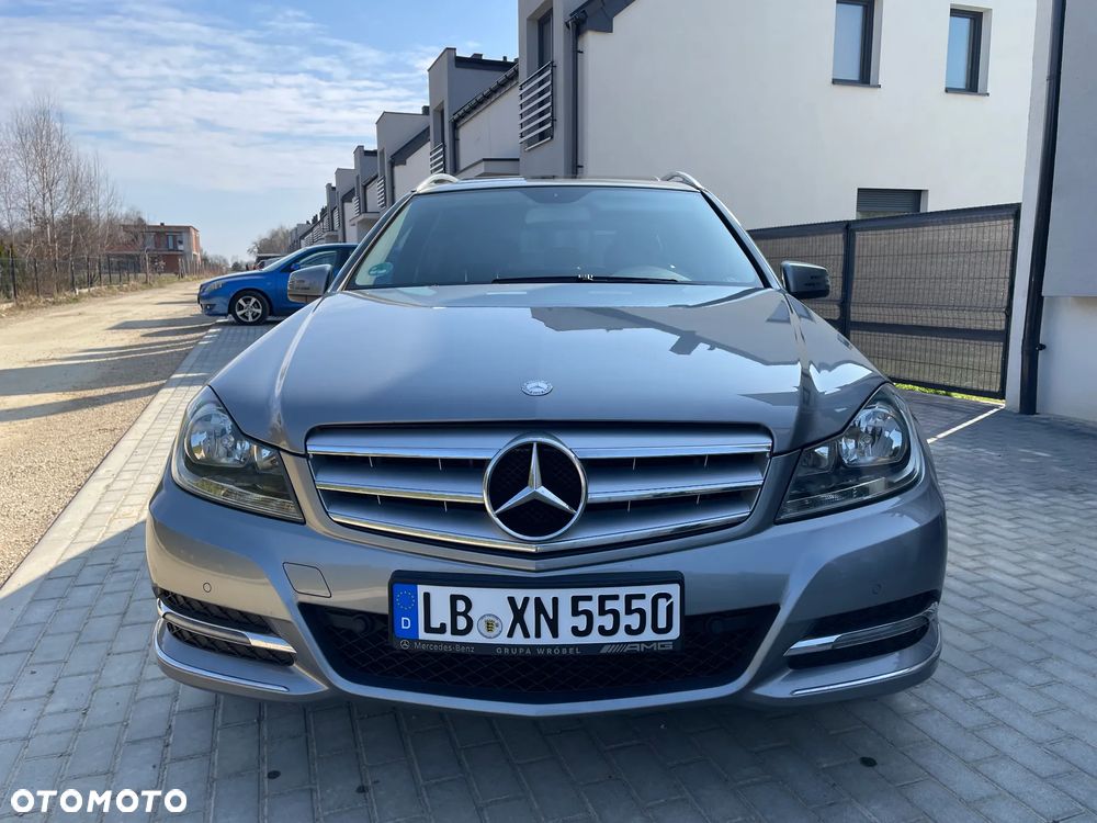 Mercedes-Benz Klasa C 180 (BlueEFFICIENCY) 7G-TRONIC Avantgarde - 7