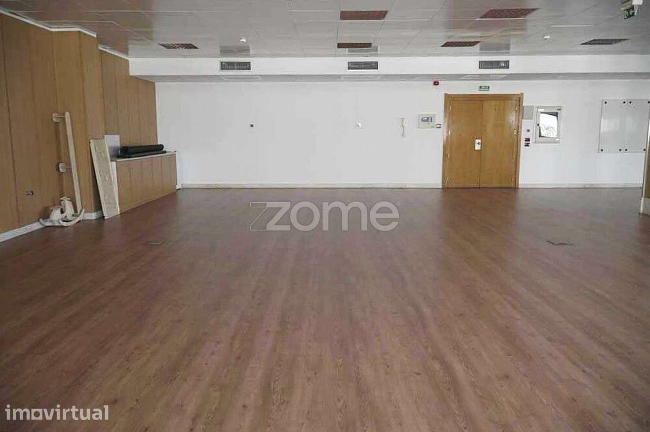 Escritório 143m² em open space no Edifício Tejo, Alfragide - Grande imagem: 5/33