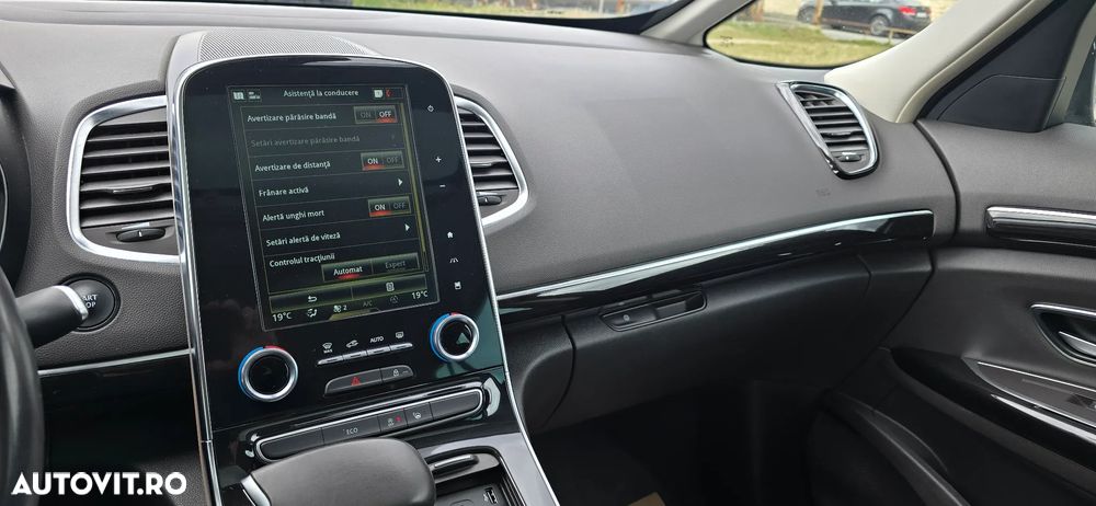 Renault Espace BLUE dCi 200 EDC BUSINESS EDITION - 14