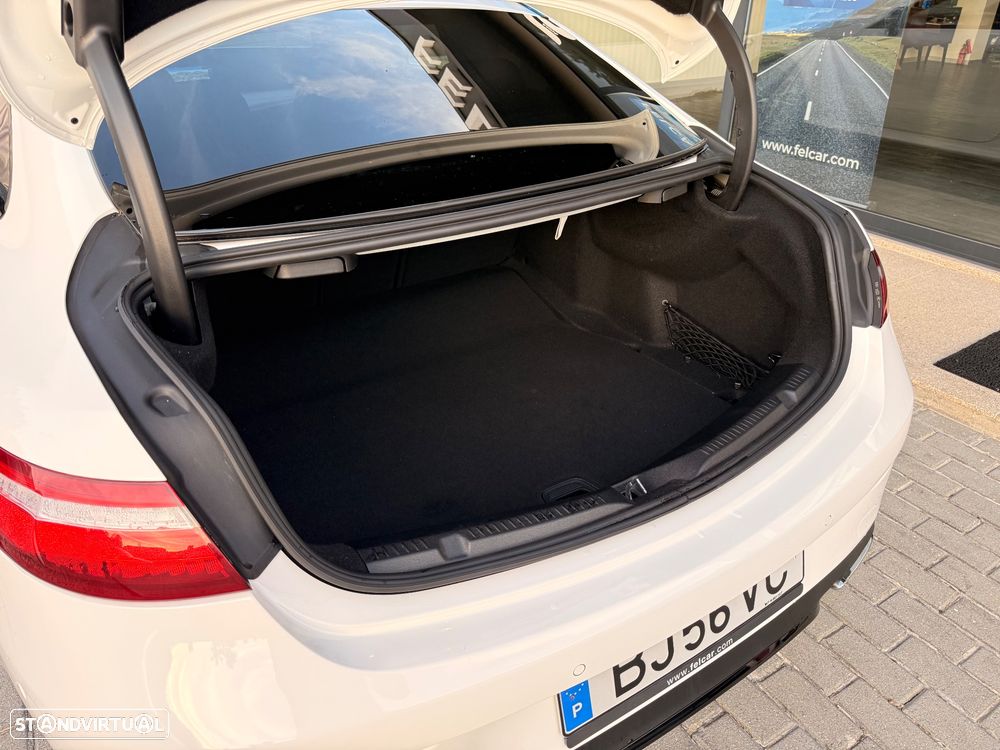 Mercedes-Benz E 220 d 9G-TRONIC AMG Line - 13
