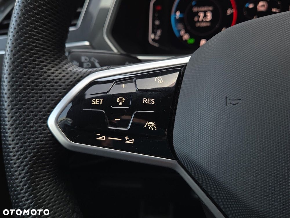 Volkswagen Tiguan 2.0 TDI SCR 4Mot R-Line DSG - 18