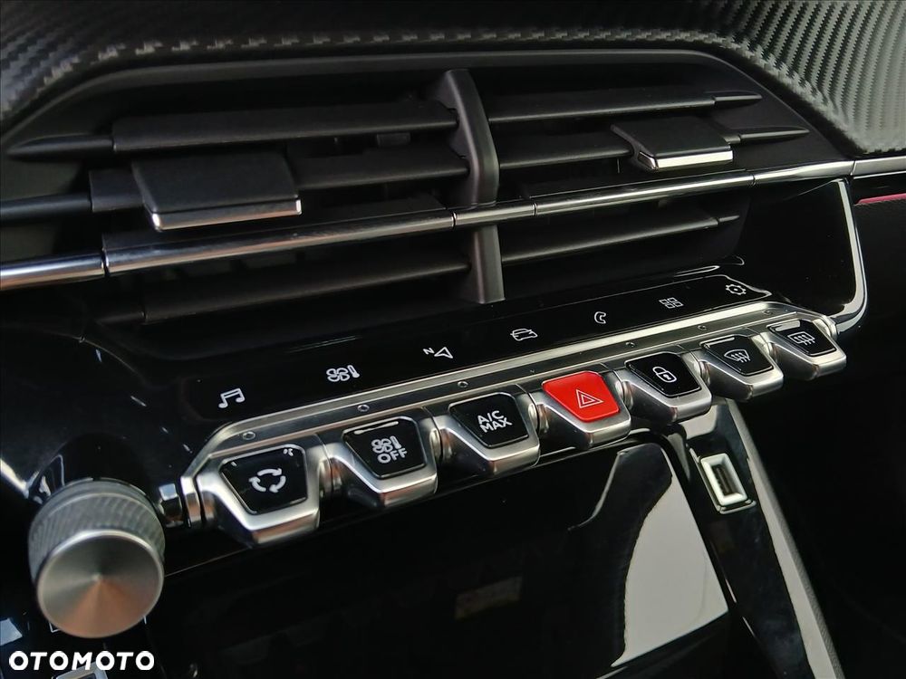 Peugeot 2008 1.2 PureTech GT Line S&S - 16