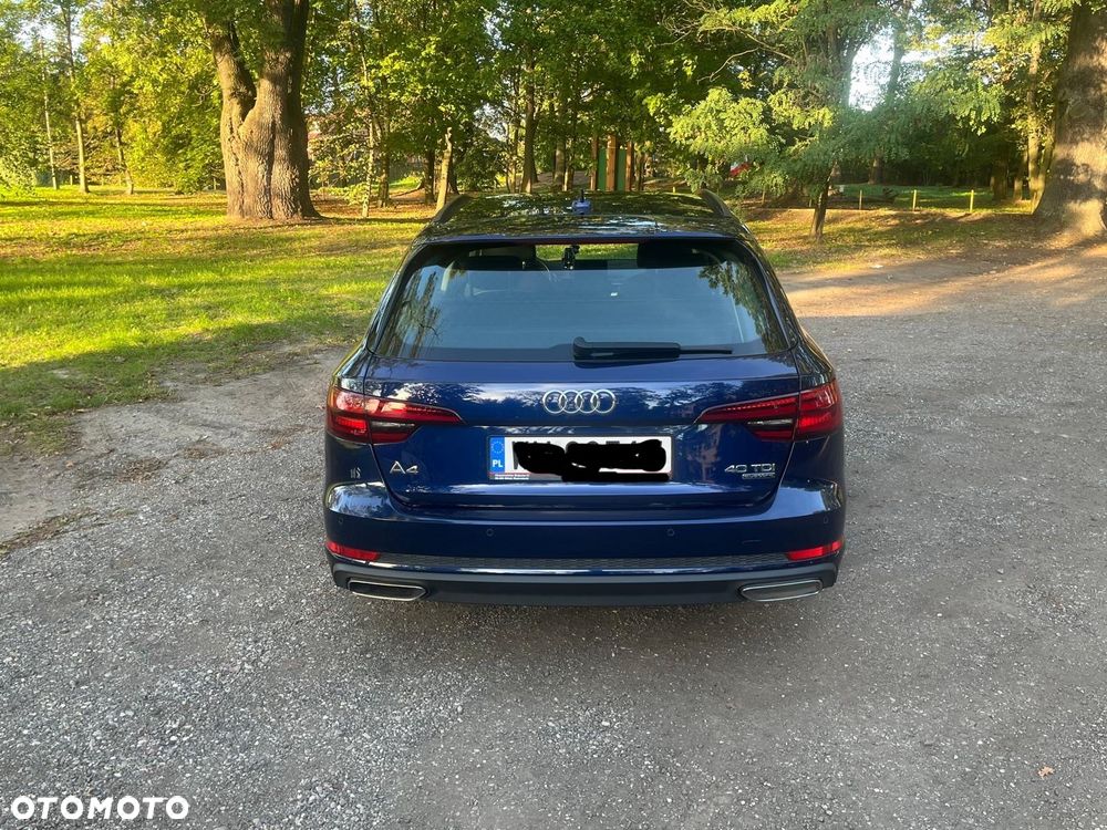 Audi A4 - 4