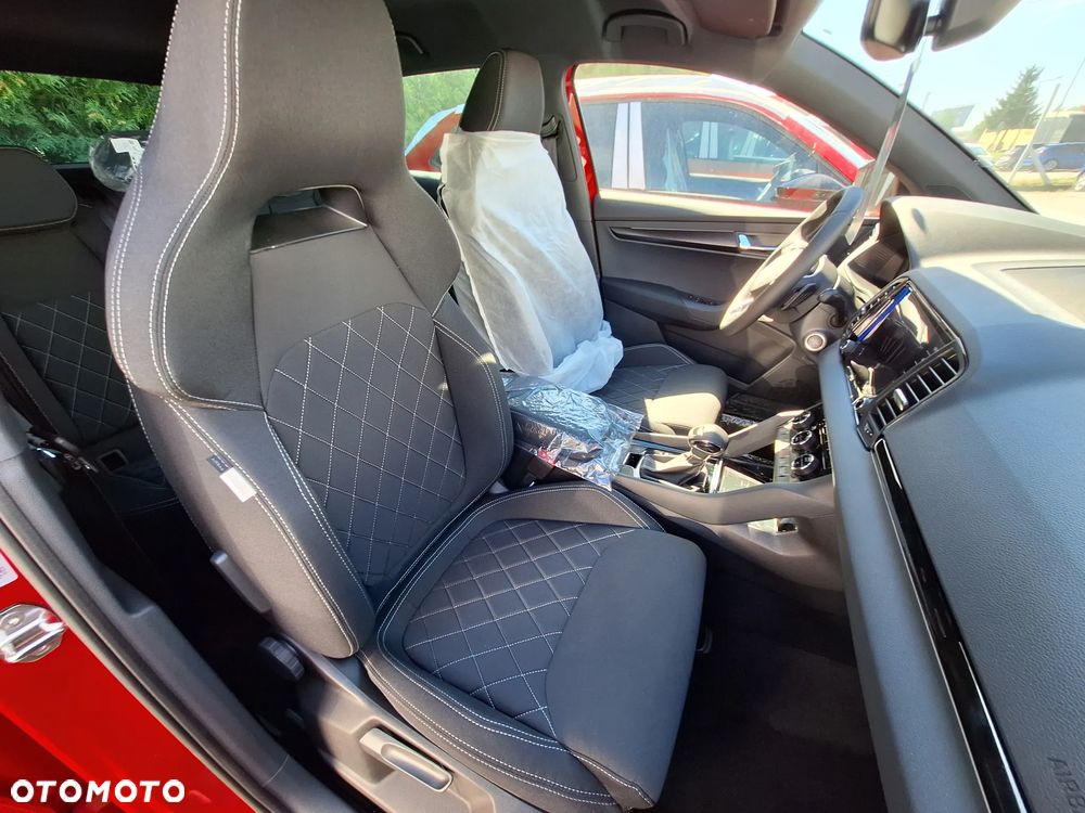 Skoda Karoq 1.5 TSI ACT Sportline DSG - 11
