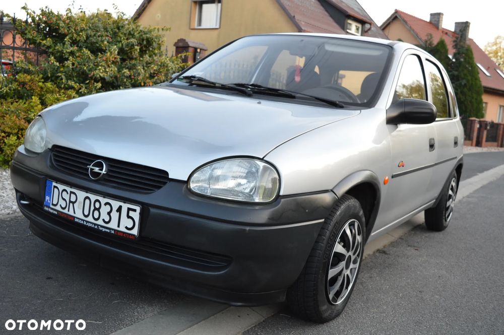 Opel Corsa - 11