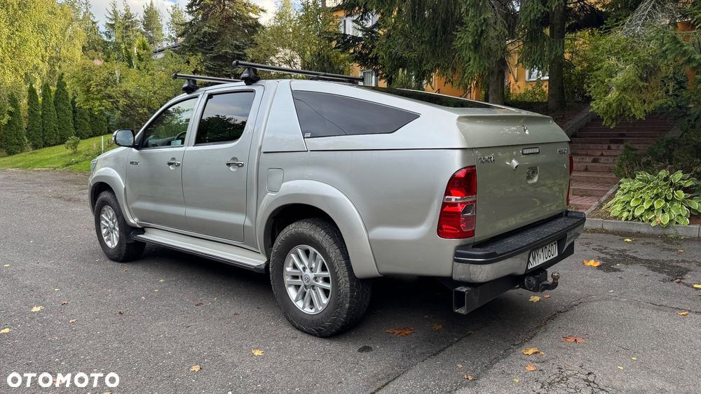 Toyota Hilux - 5