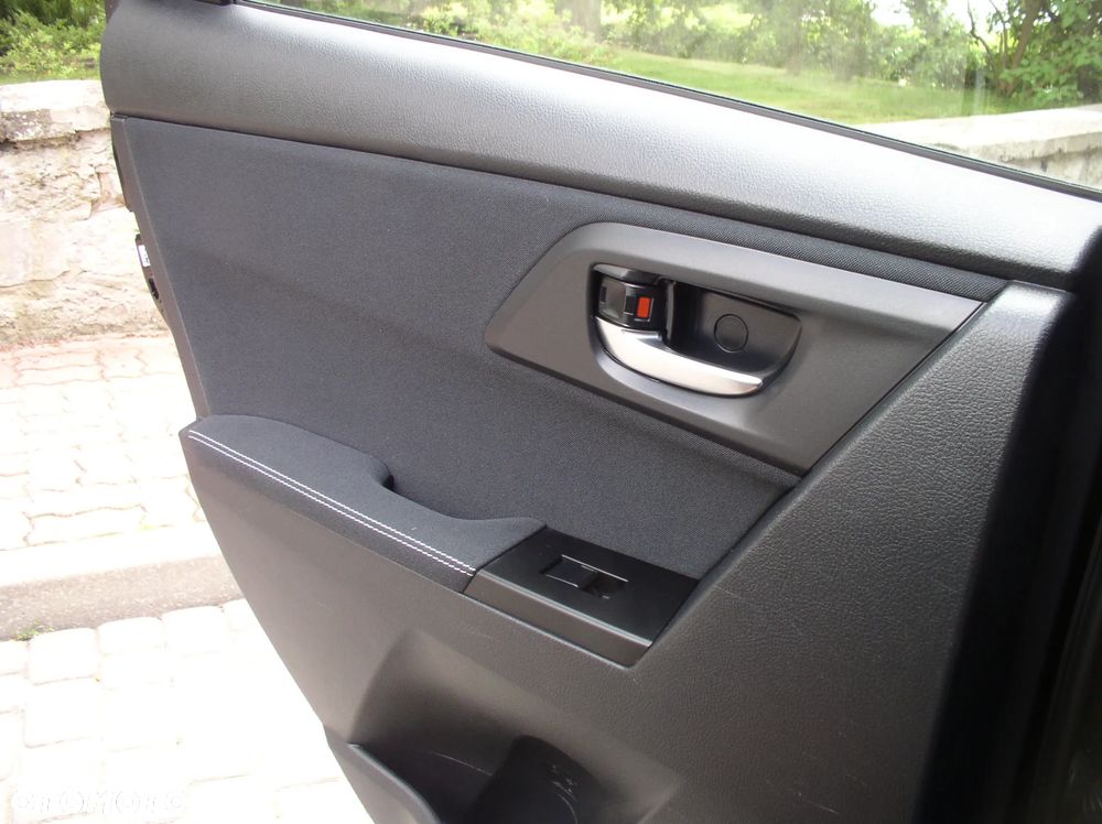 Toyota Auris 1.6 Valvematic Executive - 14