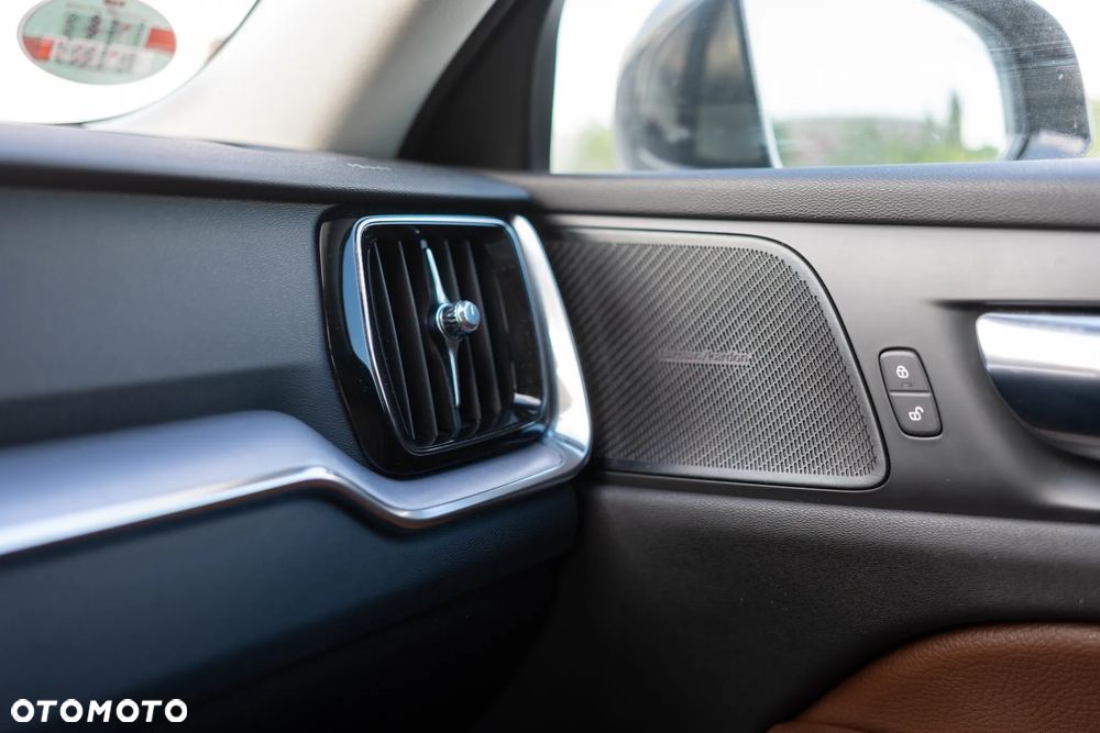 Volvo V60 D3 Momentum - 27