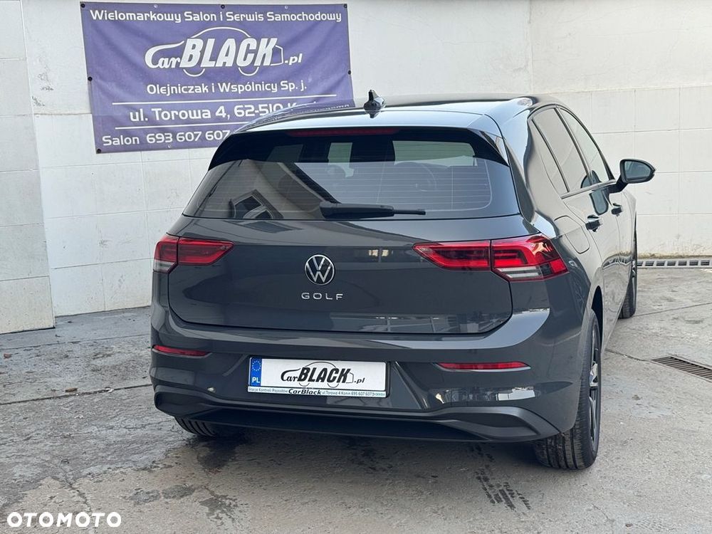 Volkswagen Golf - 6