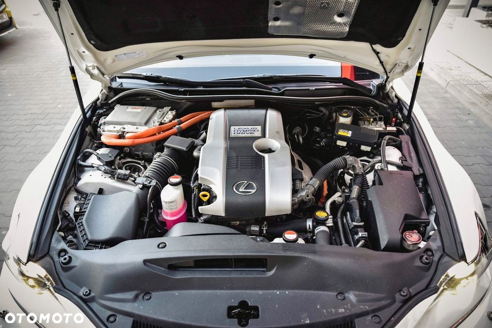 Lexus IS 300h F Impression EU6 - 26