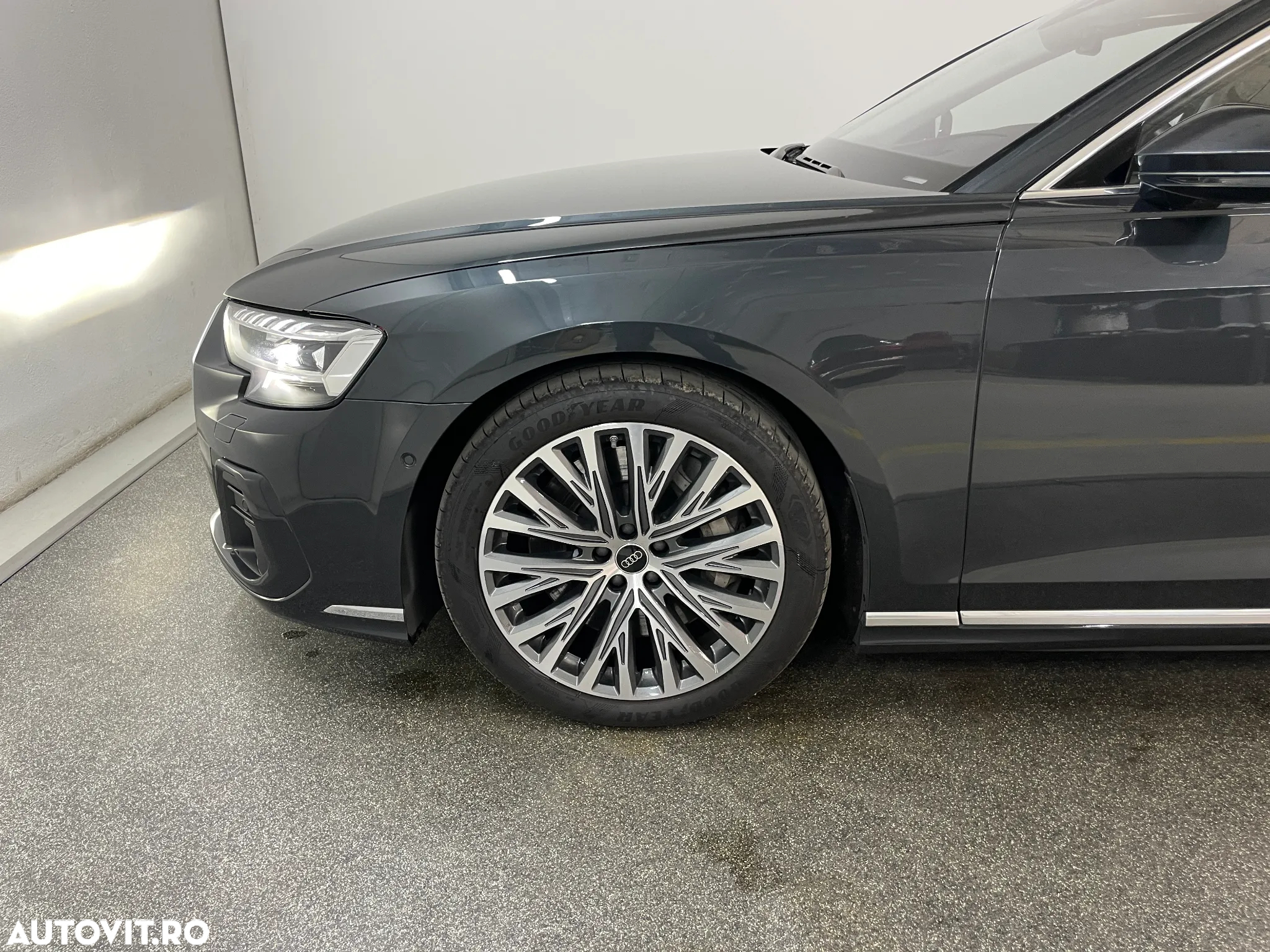 Audi A8 A8L 60 TFSI e quattro Tiptronic PHEV - 3