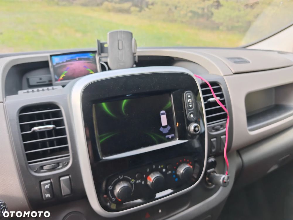 Renault Trafic - 18