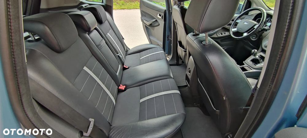 Ford Kuga 2.0 TDCi Titanium - 8