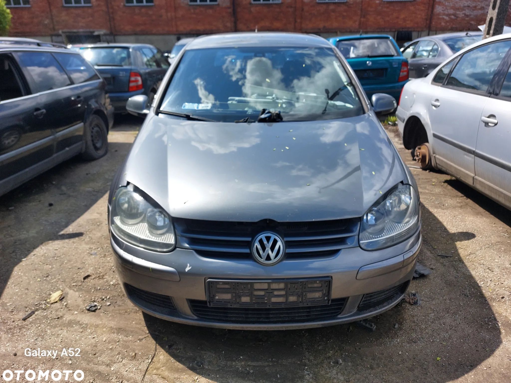 Zderzak VW GOLF V 2,0TDI 08R. maska,drzwi,klapa,lampy.... - 1