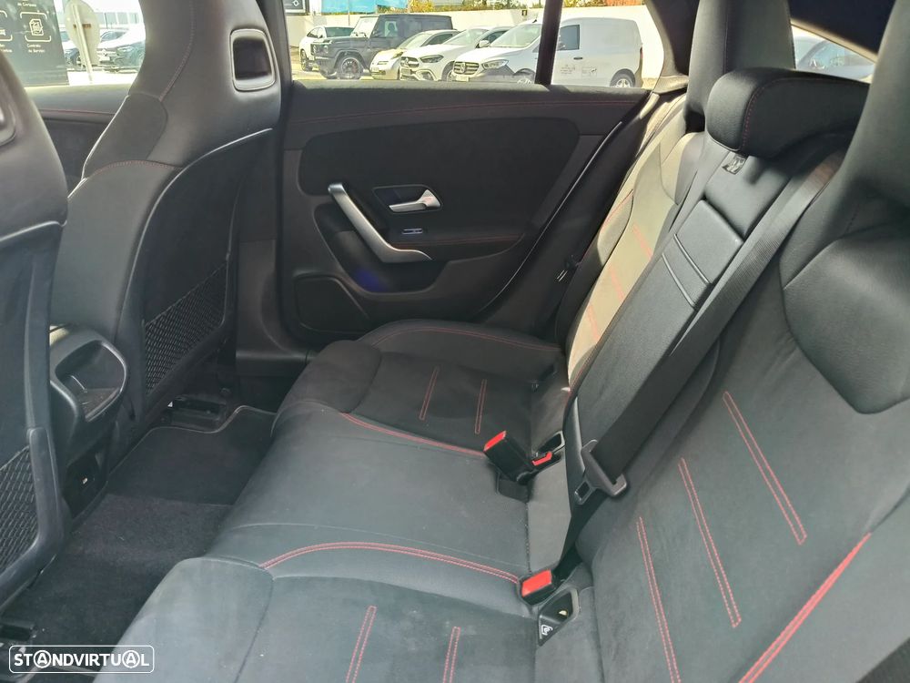 Mercedes-Benz CLA 250 e Shooting Brake AMG Line - 11