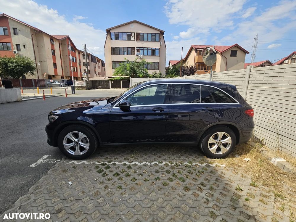 Mercedes-Benz GLC 220 d 4MATIC - 9