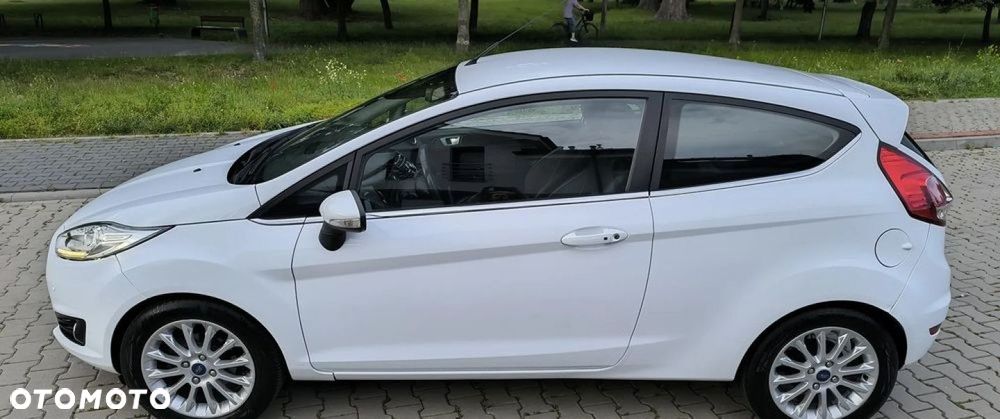 Ford Fiesta 1.6 TDCi DPF Platinium X - 36