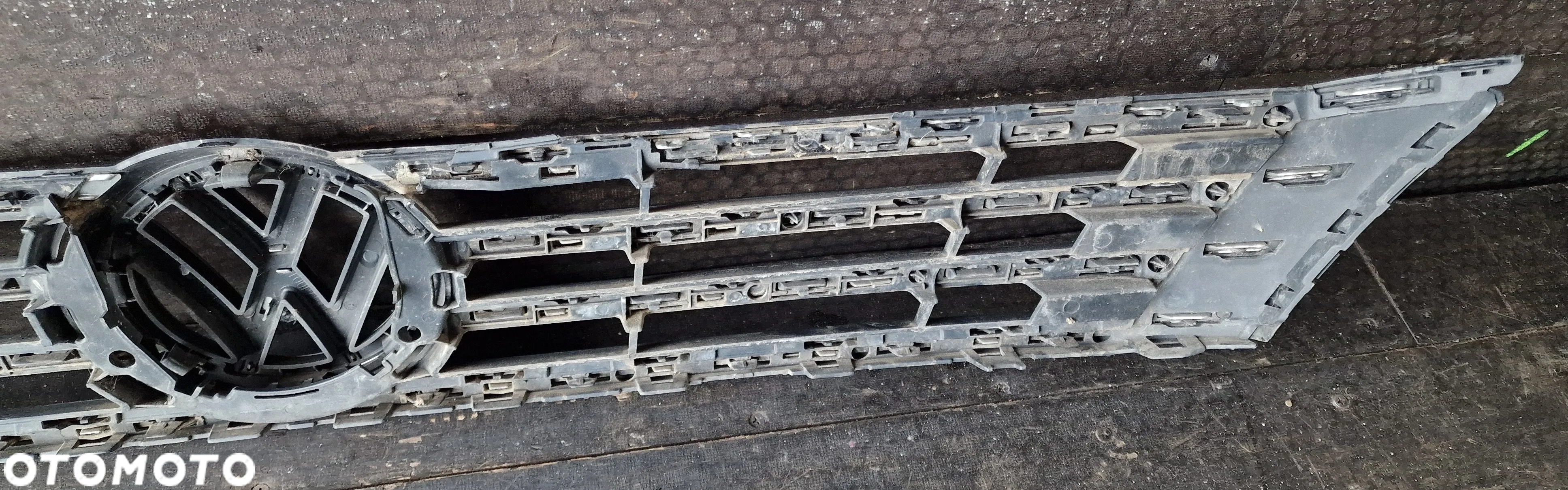 GRILL ATRAPA CHŁODNICY VW PASSAT B7 - 7