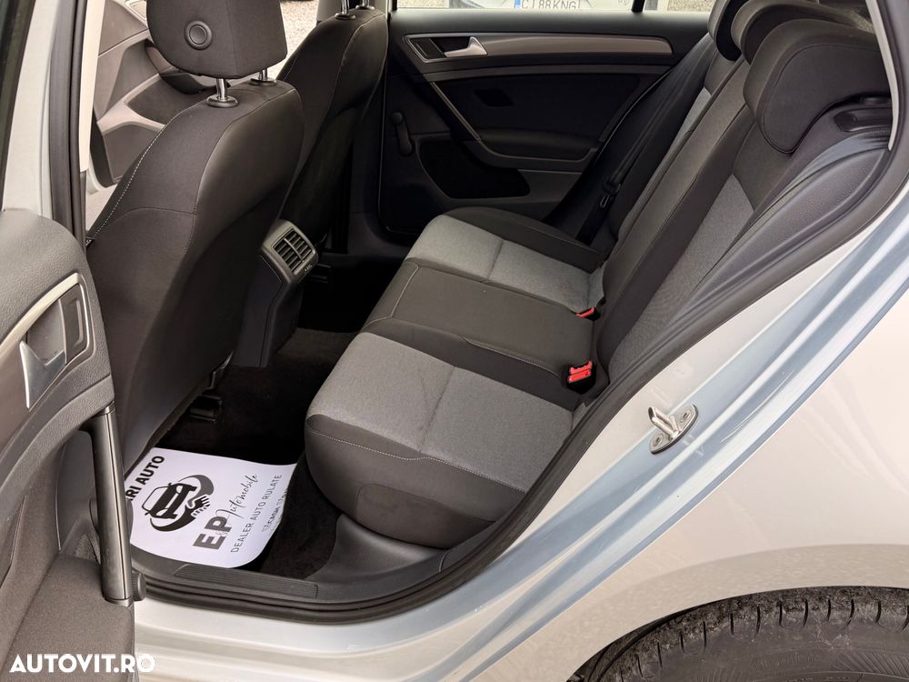 Volkswagen Golf 1.2 TSI BlueMotion Technology Comfortline - 15