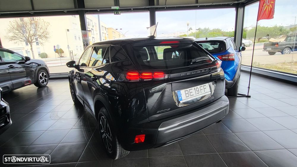 Peugeot 2008 1.2 PureTech Active Pack - 4