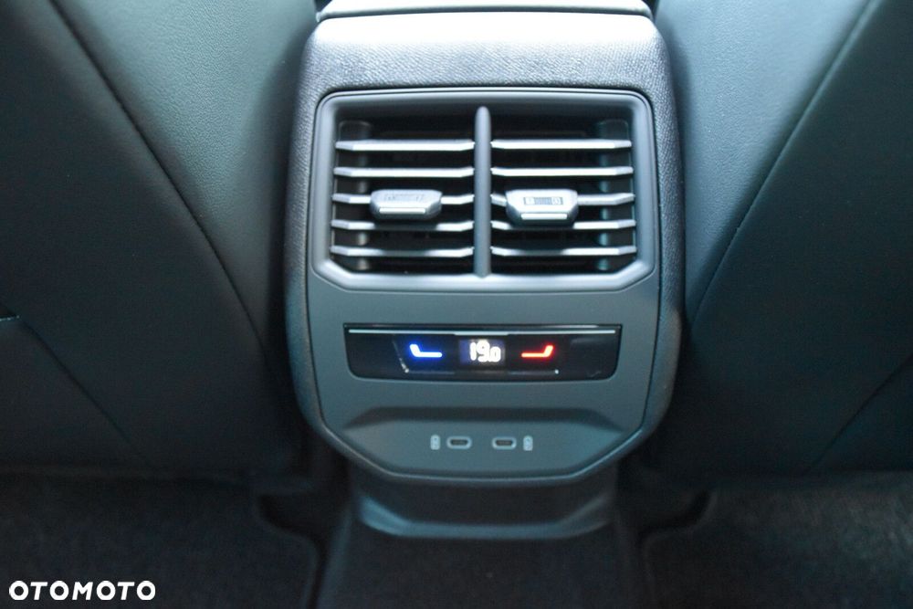 Cupra Leon 2.0 TSI DSG - 32