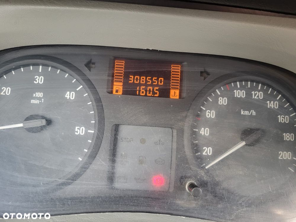 Opel Vivaro - 12